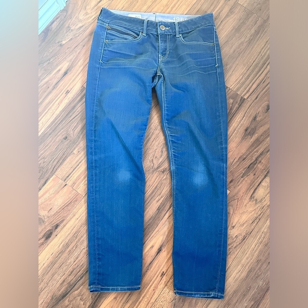 Gap 1969 size 26/2 denim jeans
